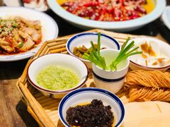 -阿财老铺·老蚌埠龙虾城(华夏总店)
