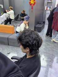 -米可造型烫发染发