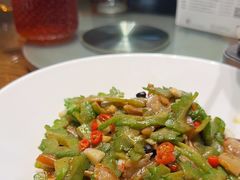 -黄泥岗·地道湖北菜(奥特莱斯店)