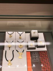-周生生Chow Sang Sang(新世界店)