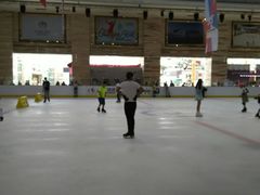 -冠军冰场(环球中心店)