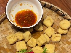 -老滇山寨•云南特色菜•地方菜•民族风情歌舞表演(金碧店)