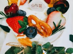 -山与蓝·轻糖鲜果蛋糕(勒泰店)