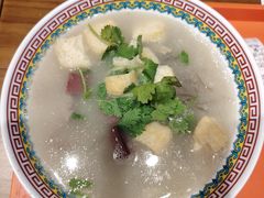 鸭血粉丝汤。-古都历食南京菜·烤鸭·鸭血粉丝·汤包(南京博物院店)
