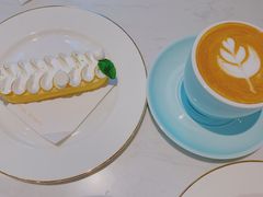 -Fridi Patisserie Cafe