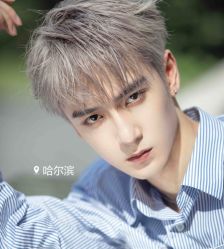 -朗峰专业美发沙龙