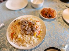 精品手抓饭-巴扎美食·新疆菜·西域歌舞表演餐厅(新疆大厦店)