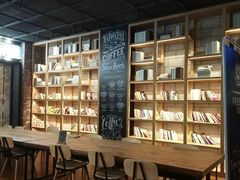 -CGV影城(滨江天街IMAX店)