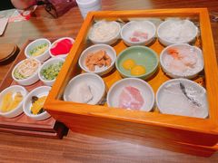 -良米山·云南野生菌过桥米线(上海首店)