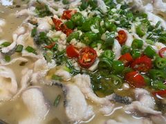 -何哥鲜鱼餐厅(龙湖花园店)