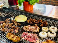 -马路牙子烧烤音乐酒馆(望京店)