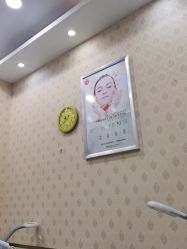 -苗医生专业祛痘·皮肤管理