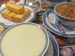 -广信牛奶甜品世家(台东店)