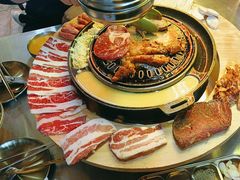 -胡悦里韩式烤肉(芝罘万达广场店)