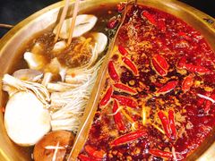 -沸炉重庆老火锅(军事博物馆店)