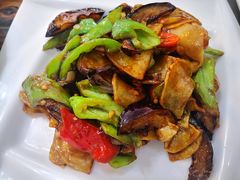 -九妹农家大铁锅东北菜(江湾店)