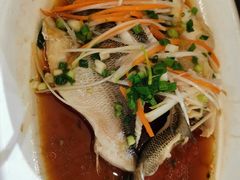 -梓檚中餐厅湖北菜小龙虾武昌鱼排骨藕汤(黄鹤楼店)