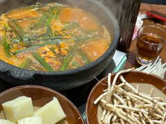 -黔有有贵州酸汤夺夺粉火锅(五味十字店)