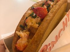 缅因州龙虾卷-Pinchy's Lobster & Champagne Bar