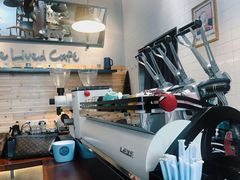 -Be Lived Cafe比例咖啡(摩天轮店)