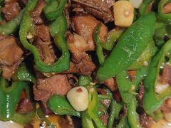 -哈尔滨烧烤·山河村铁锅炖(交大店)