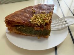 -潮一不贰·法式甜品·生日蛋糕·西式简餐(外滩店)