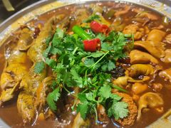 -鸿亨泰杂鱼馆(港馨家园店)