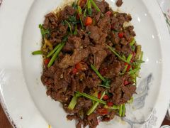 -湖南人家湘菜馆(镇江路店)
