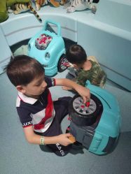 -MINI MARS KIDS CLUB亲子家庭中心(长宁天山店)