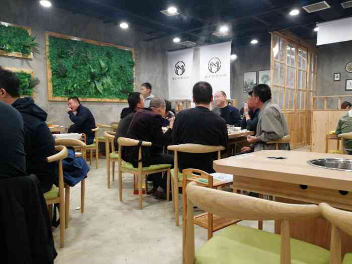 蜀芊芊串串老火锅旗舰店-"作为一个资深吃货,经常喜欢跟朋友聚一起吃.