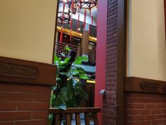 -梅龙镇酒家(南京西路总店)