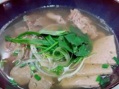 -美奈小馆·越南料理(中航城君尚购物中心店)