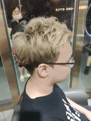 -一東造型烫发染发