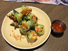 牛油果软壳蟹米纸卷-CHINCHIN 青青·泰国料理(万象食家店)