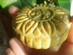 抹茶月饼-北京三禾稻香村(王府井百货店)