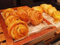 -上海西藏大厦万怡自助餐厅(徐汇店)