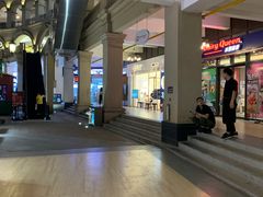 -王府井奥莱临潼小镇(临潼店)