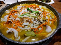 -山城外·非遗酸菜鱼(财富中心店)