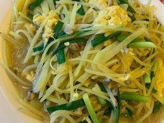 -闯关东东北农家菜(崂山石老人店)