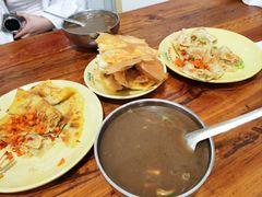 -丁红照水煎包胡辣汤