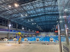 -奥冠体育华师附中恒温游泳馆