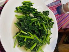 -香巴拉云南餐厅(华莱坞店)