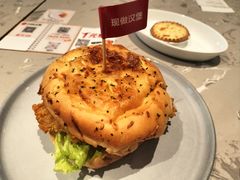-必胜客(经开万达店)