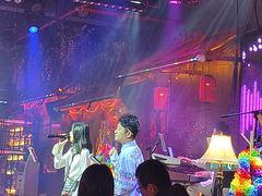 -喜鹊音乐酒馆(西街店)