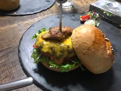 -HIGH FIVE哈福手工汉堡(桂林路店)