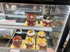 -花花卷卷·鲜食蛋糕(静安久光百货店)