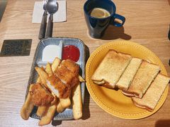 咖椰吐司-HELLO 27 意面·沙拉·帕尼尼