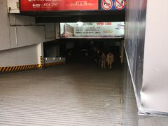 -宁波世界贸易中心-停车场