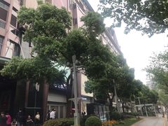 -梅龙镇广场