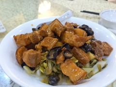-鹏城人家海鲜酒家·23年老字号(较场尾店)